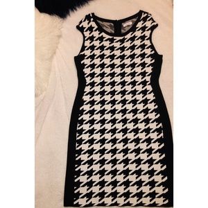 Calvin Klein Houndstooth Fitted Sweater Dress